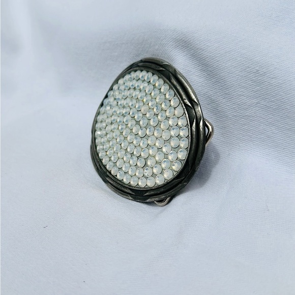 TRES FLORES BELT BUCKLE CATCH LIGHT THE IRIDESCENT BEADED STATEMENT PIECE MINT - Picture 3 of 4